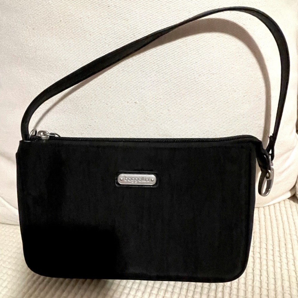 NEW, BAGGALLINI MINI BAG, NYLON SHOULDER BAG! BLACK